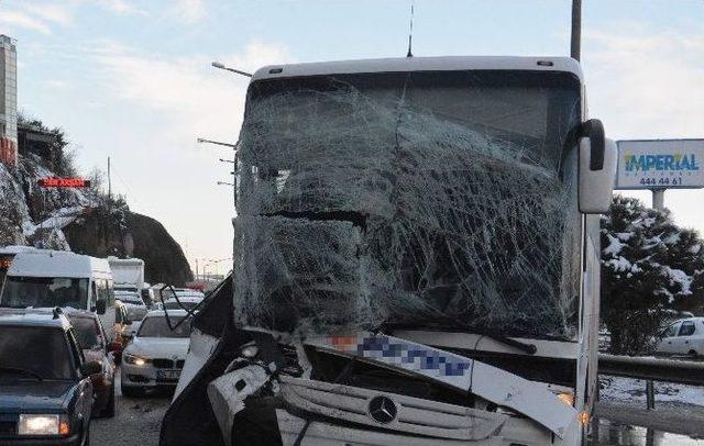 Trabzon’da Kar Yağışı Kazaları Beraberinde Getirdi