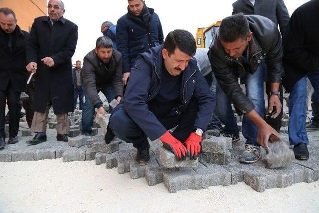 Eyyübiye Belediyesi Üst Yapı Çalışmalarına Hız Verdi