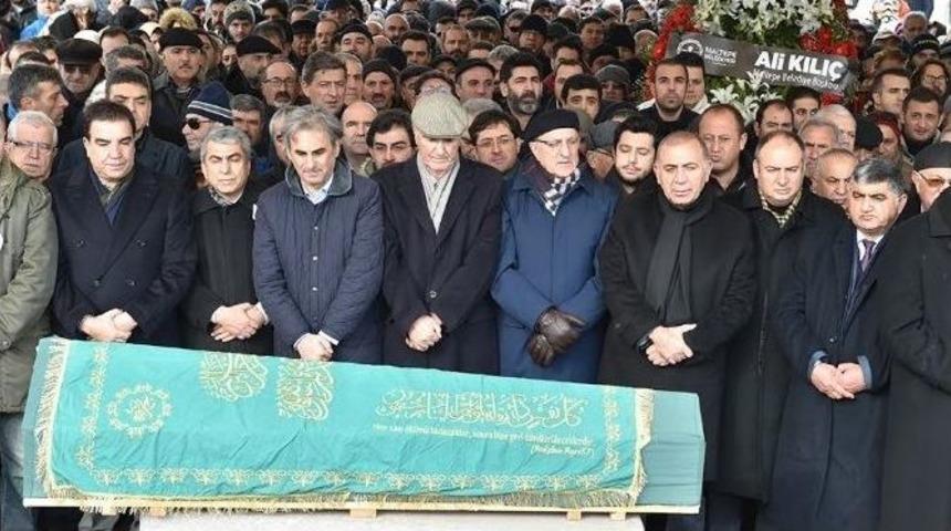 Başkan Hazinedar, Usta Gazeteci Doğan Şent&uuml;rk&rsquo;&uuml;n Acısını Paylaştı