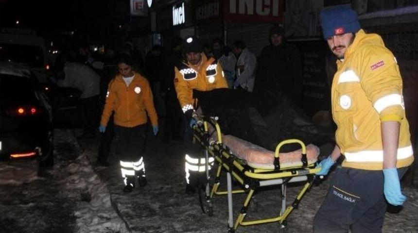 Otomobilde Boğazı Kesilmiş Kadın Cesedi Bulundu