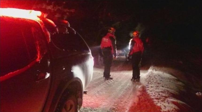 (&ouml;zel Haber) Eksi 6 Derecede Mahsur Kalan 2 Şahsı Nak Kurtardı