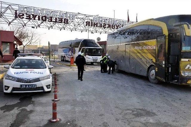 Eskişehir Otogarında Kış Lastiği Denetimi