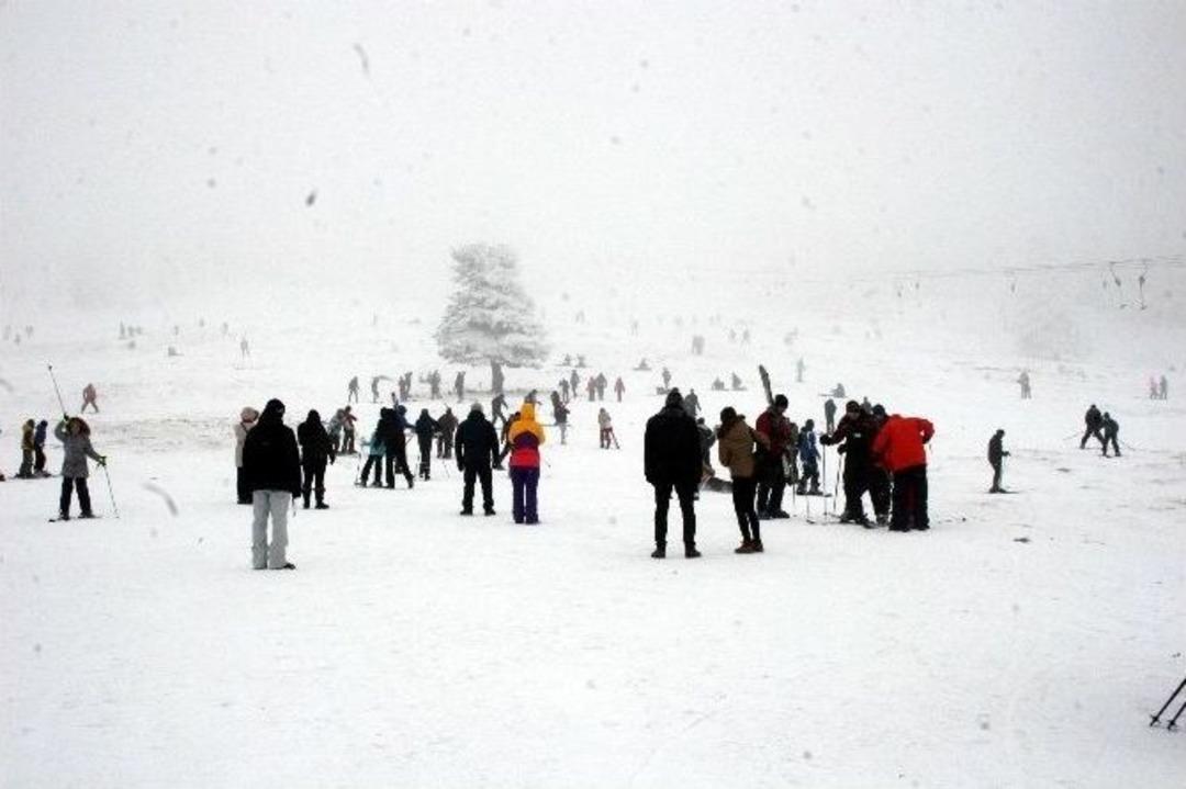 Uludağ&rsquo;da Hafta Sonu Yoğunluğu