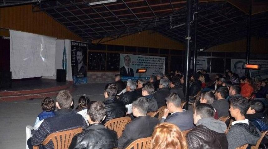 Beyaz Perdeyi D&uuml;ğ&uuml;n Salonuna Taşıdılar