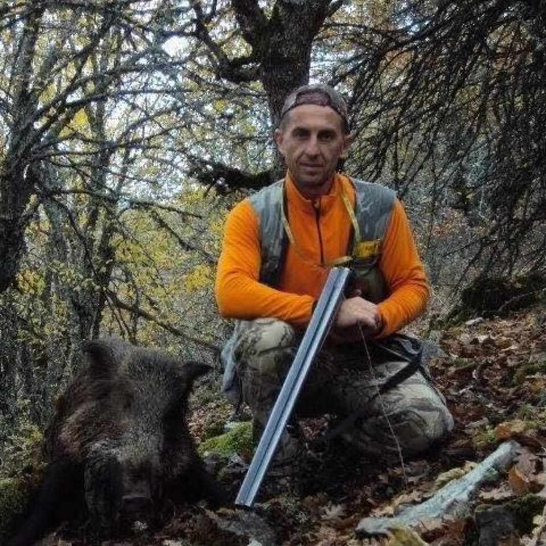 Domuz Zannedip Arkadaşını &Ouml;ld&uuml;rd&uuml;