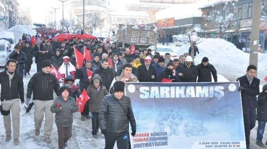 Muşlular Şehitlerine Y&uuml;r&uuml;d&uuml;