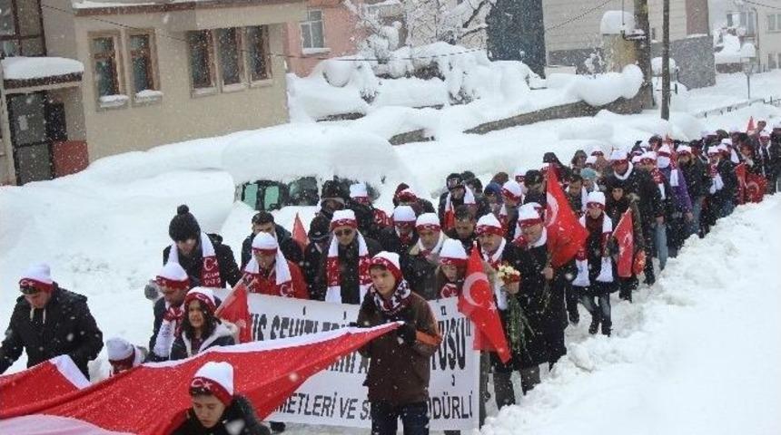 1 Metre Karda Sarıkamış Ruhunu Yaşadılar