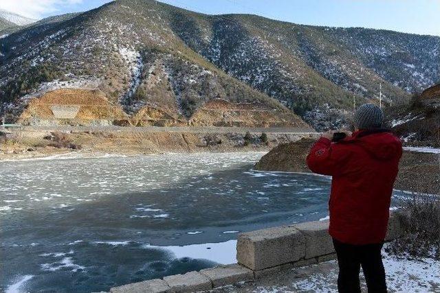 Gümüşhane’de Aşırı Soğuklar Barajları Dondurdu