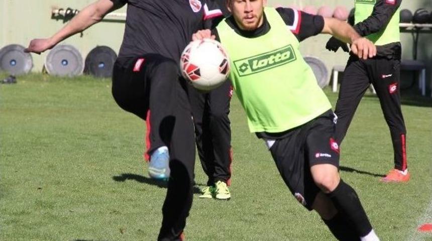 Akg&uuml;l: &ldquo;sezonun İkinci Yarısı &Ccedil;ok &Ccedil;ekişmeli Ge&ccedil;ecek&rdquo;