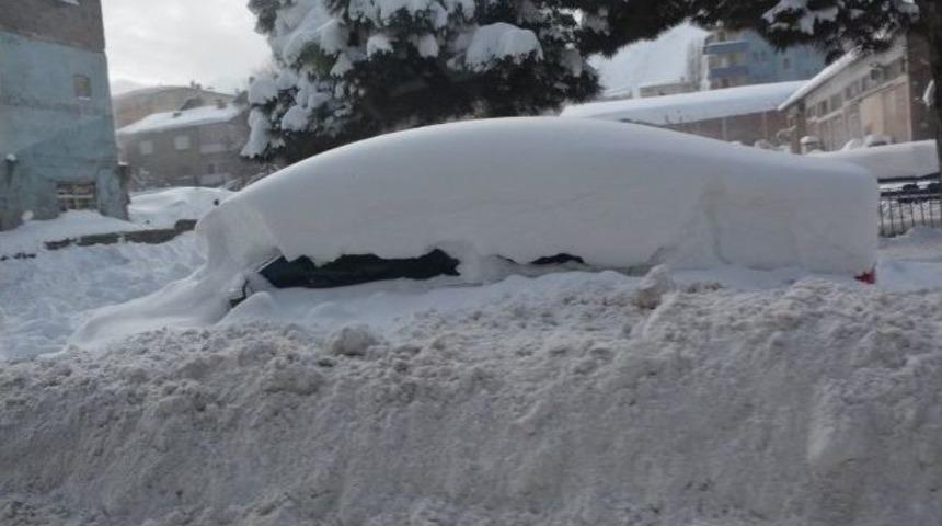 Tatvan&rsquo;da Karla M&uuml;cadele &Ccedil;alışması