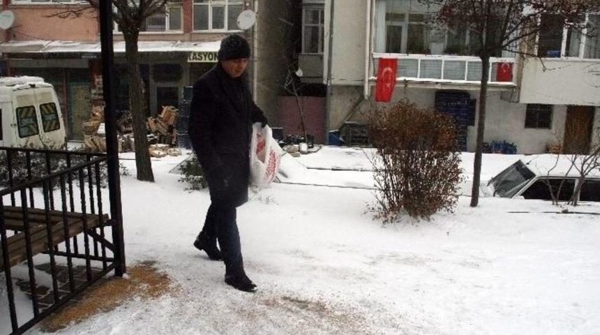 Yozgat&rsquo;ta Vatandaş Kuşları Unutmadı