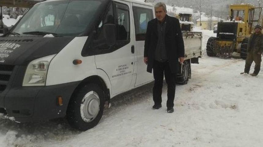 Kastamonu&rsquo;da Kapalı Olan K&ouml;y Yolu Cenaze İ&ccedil;in A&ccedil;ıldı
