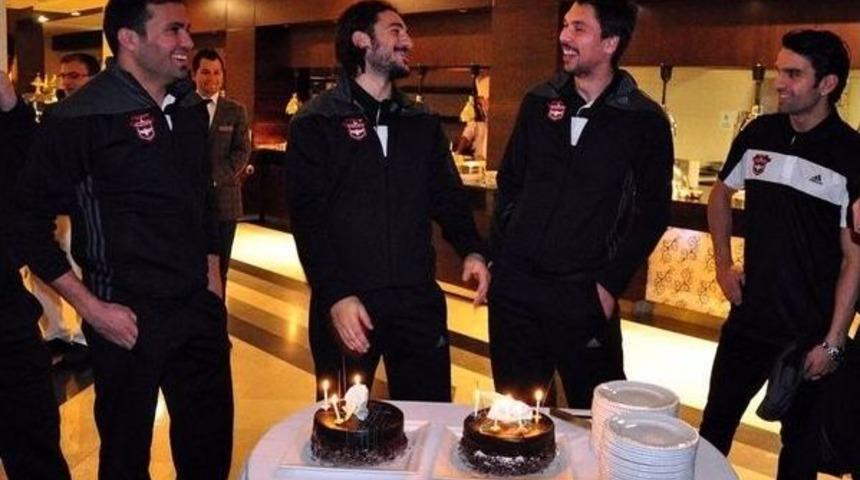 Gaziantepspor&rsquo;da &Ccedil;ifte Doğum G&uuml;n&uuml; Kutlandı