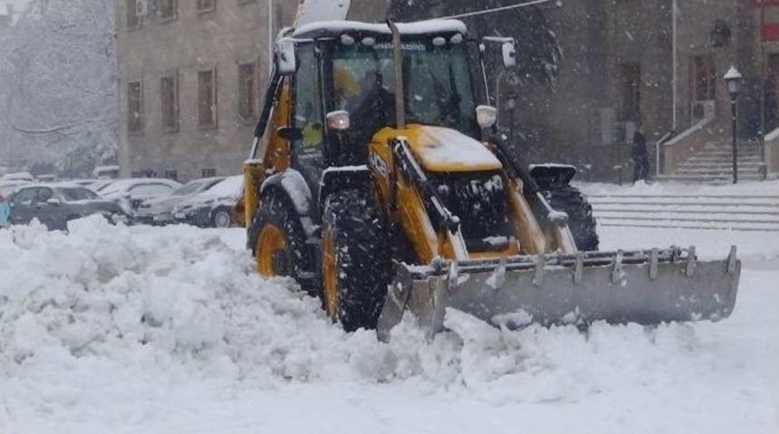 Isparta&rsquo;da Kar, Hayatı Olumsuz Etkiledi