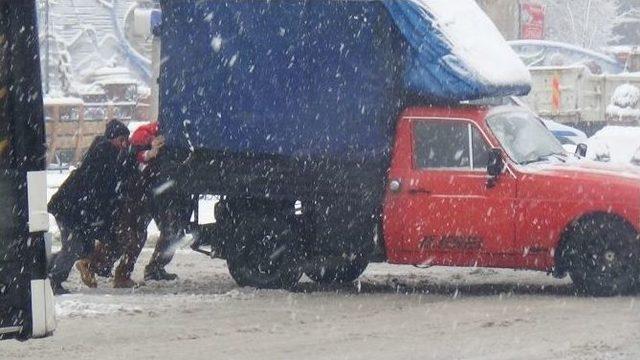 Isparta’da Kar, Hayatı Olumsuz Etkiledi