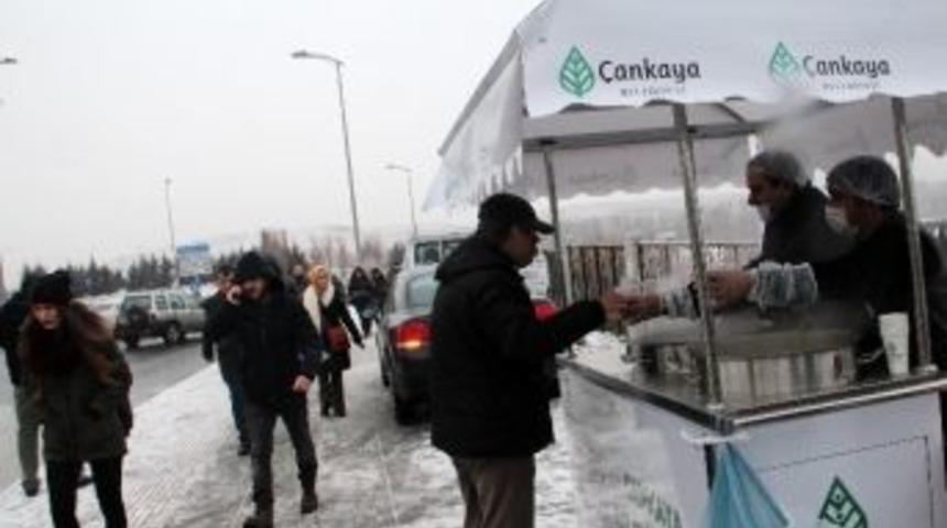 &Ccedil;ankaya&rsquo;dan &Ouml;ğrencilere Sıcacık İkram