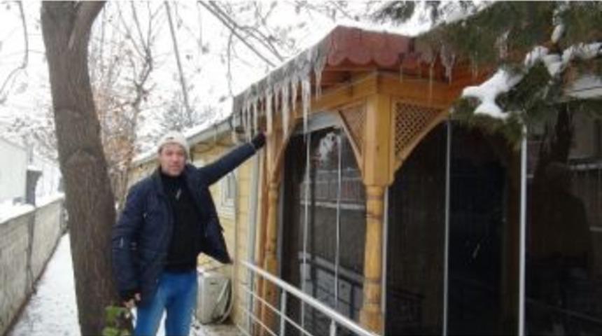 Batman’da Buz Sarkıtları Tehlike Oluşturuyor