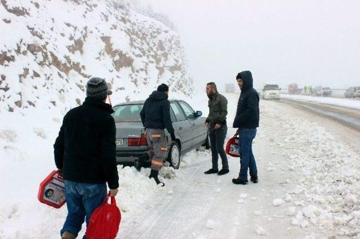 Denizli’de Kar Yağışı Ulaşımı Olumsuz Etkiledi G1