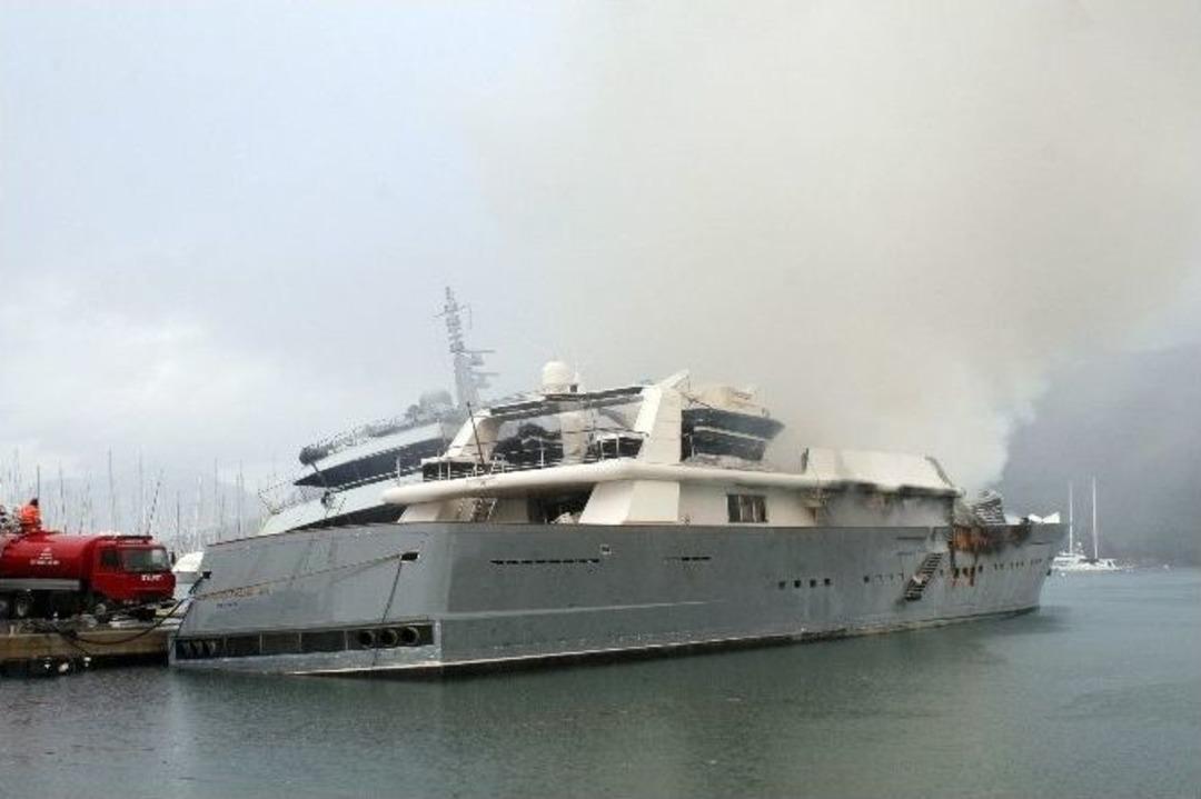 &Uuml;nal Aysal&rsquo;ın Barbie&rsquo;si S&ouml;nd&uuml;r&uuml;lemiyor