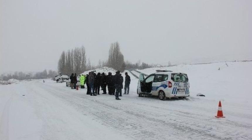 Bingöl’de Trafik Kazası: 10 Yaralı
