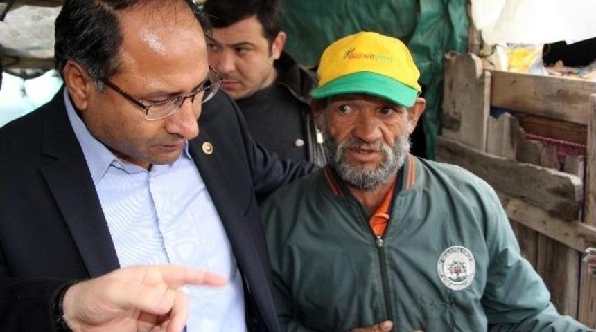 Milletvekili Pur&ccedil;u, &Ccedil;adırda Soğuktan &Ouml;len Vatandaşın Ailesini Ziyaret Etti