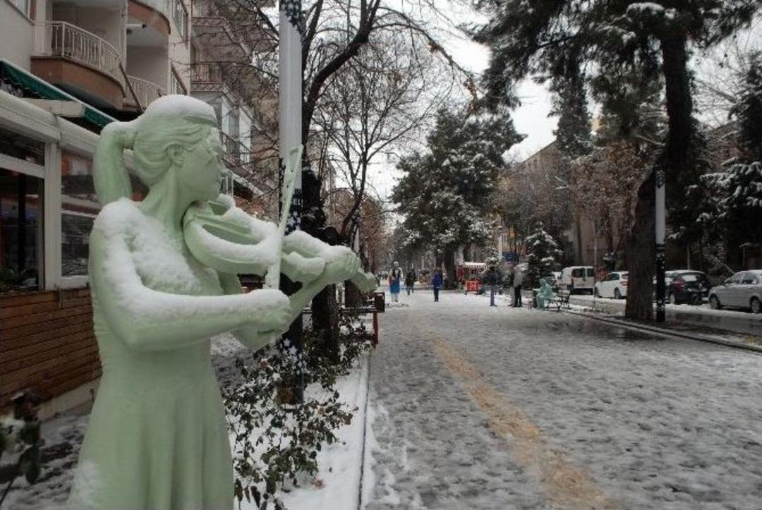 Burdur Beyaza B&uuml;r&uuml;nd&uuml;