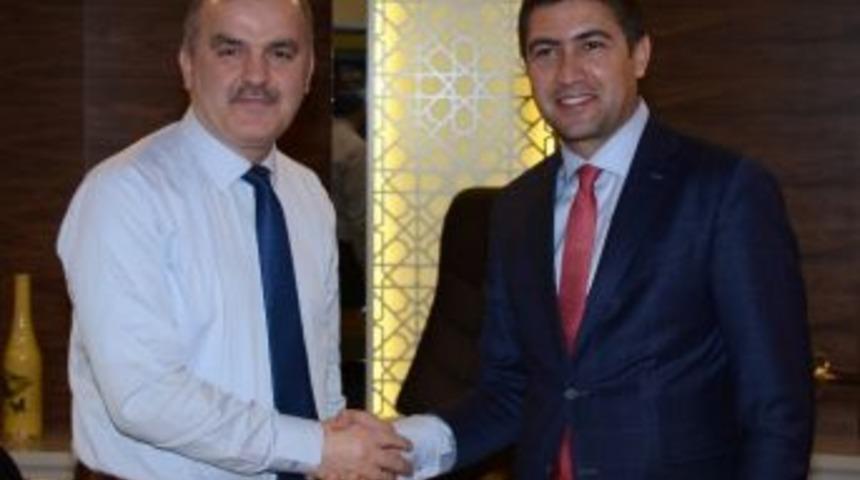 Ak Partili Vekil &Ouml;zkan&rsquo;dan Başkan G&uuml;rlesin&rsquo;e Ziyaret