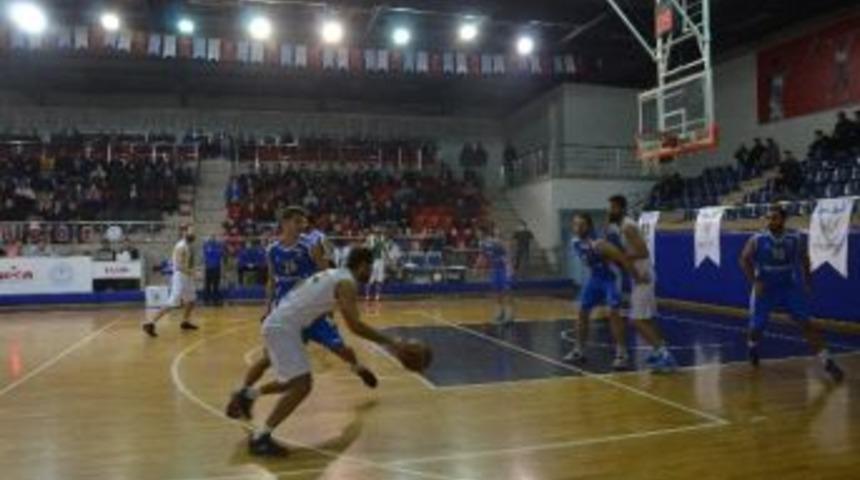 Liderle Sıkı M&uuml;cadele