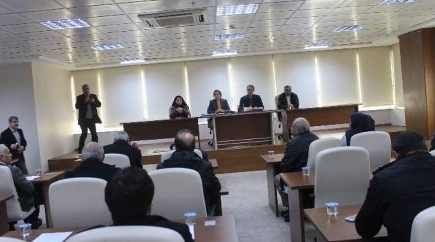 Belediye Meclisi&rsquo;nde &lsquo;kar&rsquo; Tartışması Yaşandı