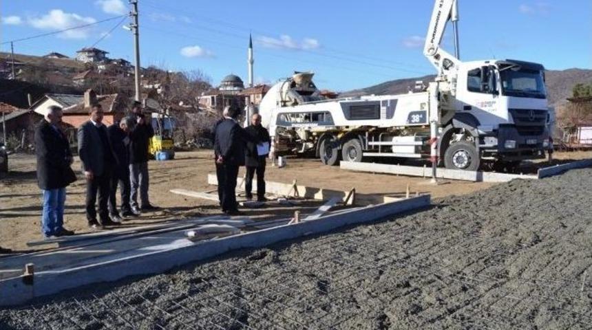 Kızıl&ccedil;ukur Mahallesi D&uuml;ğ&uuml;n Salonuna Kavuşuyor