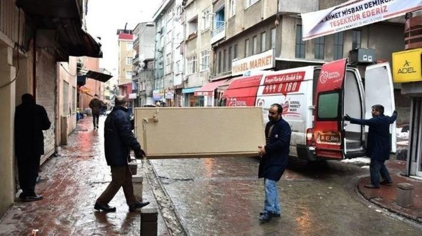 Beyoğlu’nda İhtiyaç Sahibi Ailelerin Yüzü Güldü