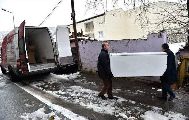 Beyoğlu’nda İhtiyaç Sahibi Ailelerin Yüzü Güldü