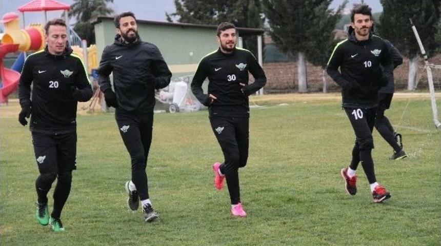 Akhisar Belediyespor 3 Eksik İle &Ccedil;alıştı