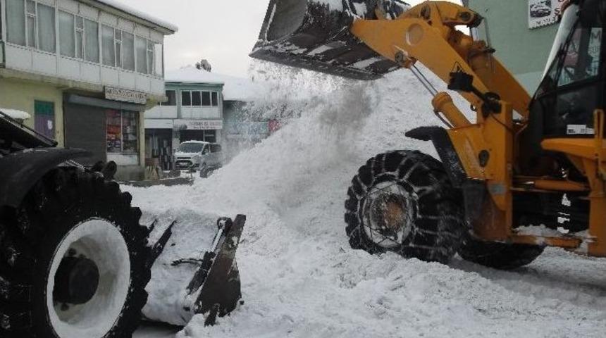 Varto&rsquo;da Karla M&uuml;cadele &Ccedil;alışması