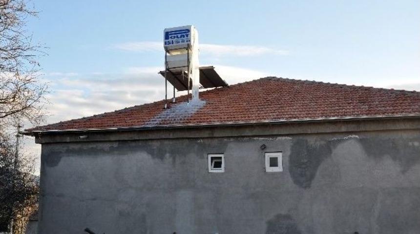 Taşan Su, Buz K&uuml;tlesine D&ouml;n&uuml;şt&uuml;