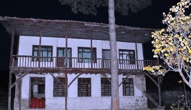 Büyükşehir Ata Yadigarına Sahip Çıkıyor