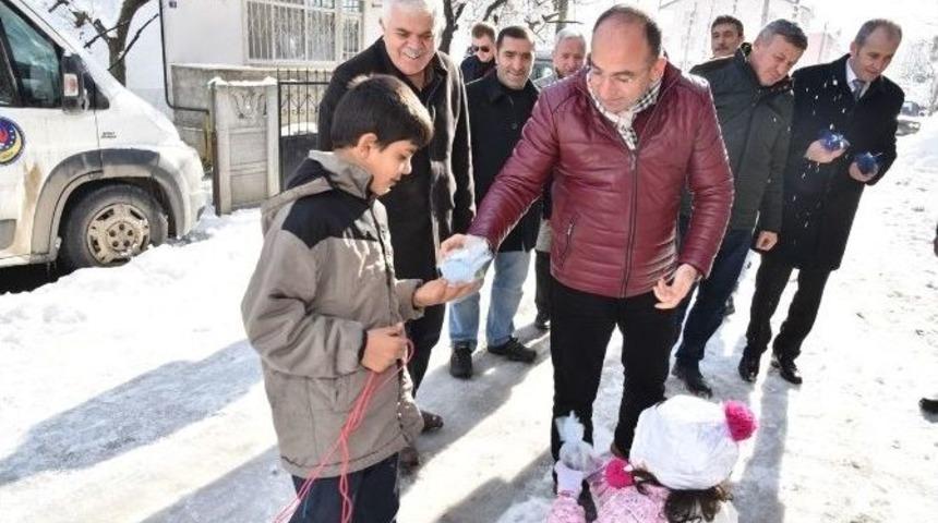Başkan &Uuml;z&uuml;lmez, Vatandaşlarla Bir Araya Geldi