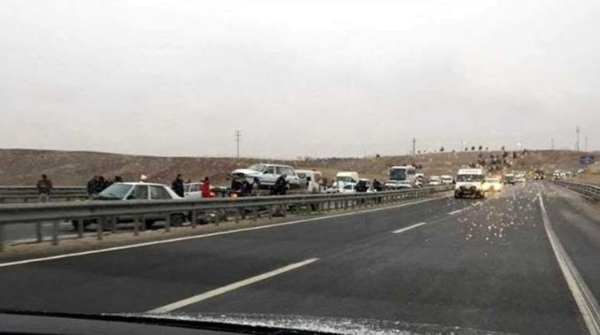 &Ccedil;akal K&ouml;pr&uuml;s&uuml;nde 7 Ara&ccedil; Birbirine Girdi