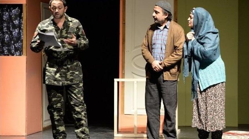 Anadolu&rsquo;dan B&uuml;y&uuml;k Şehirlere G&ouml;&ccedil; Tiyatro Sahnesinde