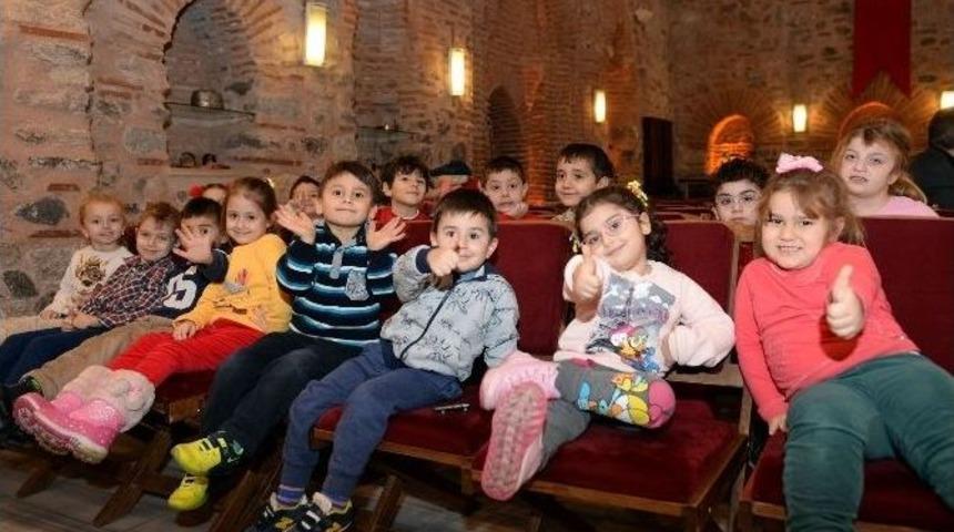 Ayşenur&rsquo;un Mutfağı &Ccedil;ocuklarla Buluştu