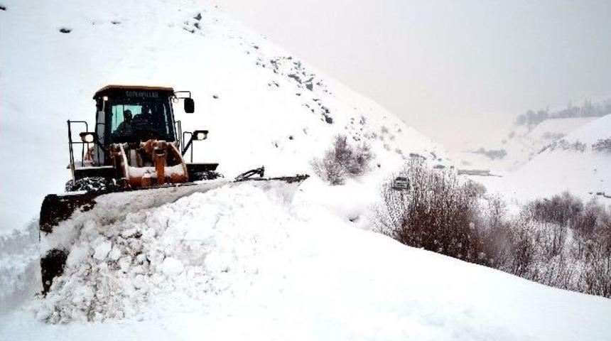 Muş&rsquo;ta Karla M&uuml;cadele &Ccedil;alışması