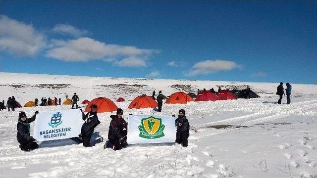 Başakşehirli İzciler, Milli Bilinç Kampı’nda Sarıkamış Şehitlerini Andı