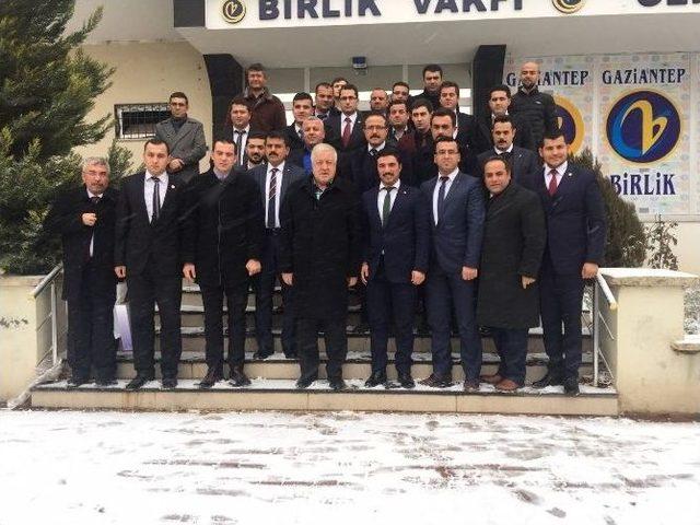 Milletvekili Uzer Birlik Vakfı Gaziantep Yönetimine Güncel Değerlendirmelerde Bulundu