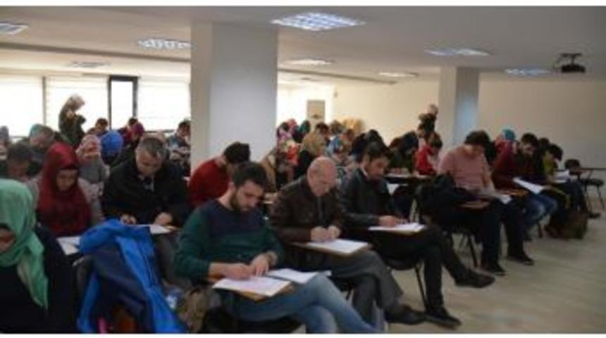 Komek&rsquo;te T&uuml;m Dil Gruplarına Ortak Sınav