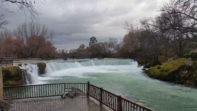 Manavgat Şelalesi Normale Döndü