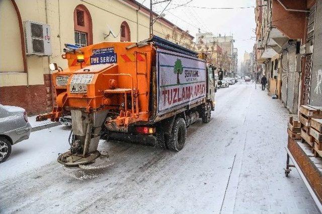 Şehitkamil Belediyesi’nden Kar Yağışına Anında Müdahale