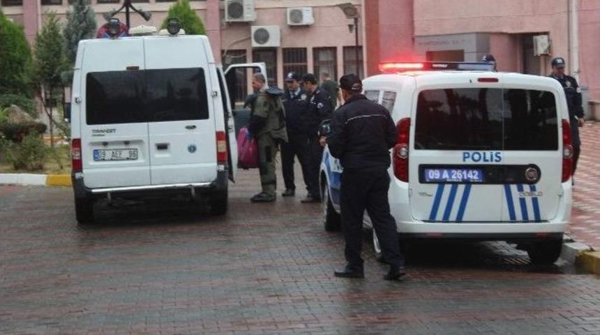 Bomba İmha Uzmanı İşini Tamamladıktan Sonra Unutkan &Ouml;ğrenci &Ccedil;antasını İstedi