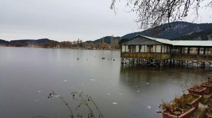 Gölcük Gölü Buz Tuttu