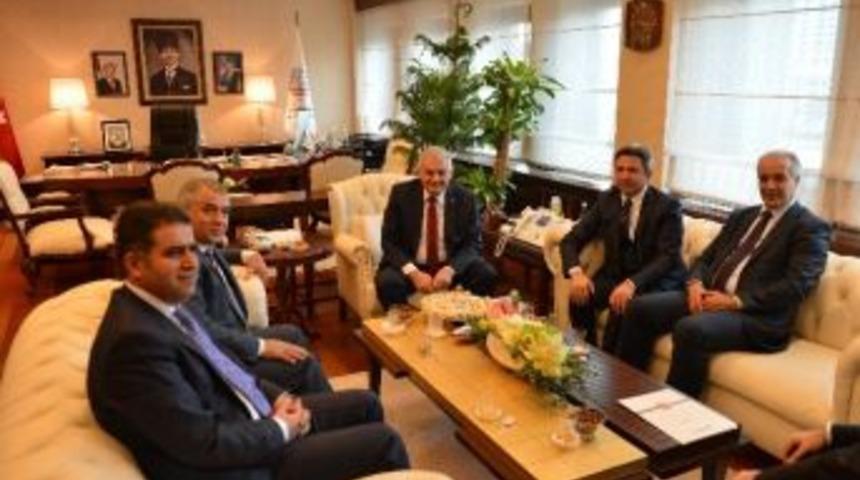 Ak Parti Milletvekilleri Bakan Yıldırım&rsquo;ı Ziyaret Etti