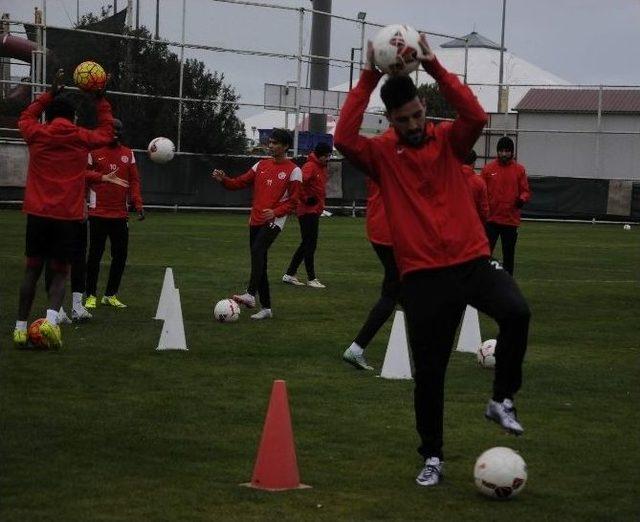 Antalyaspor’da İkinci Yazı Hazırlıkları Sürüyor